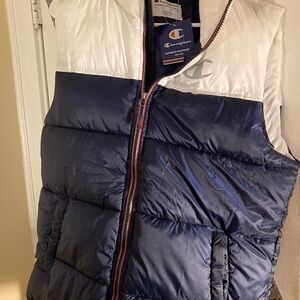 Champion Women’s Blue white vest w red contrast stitching M New w tags